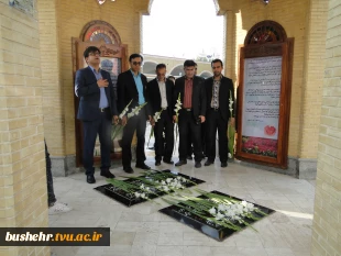 تجدید پیمان با شهدا
 4
