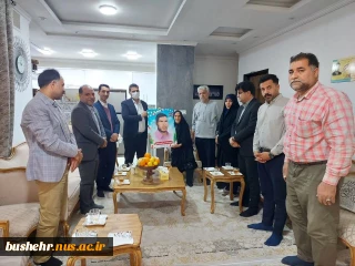 رئیس دانشگاه ملی مهارت واحد استانی بوشهر با خانواده شهید محمدصادق درختیان دیدار کرد
