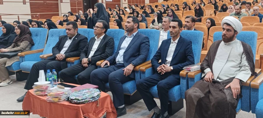 مراسم گرامیداشت مقام استاد و تجلیل از استادان سرآمد آموزشی و نمونه بسیجی در دانشگاه ملی مهارت استان بوشهر برگزار شد 2