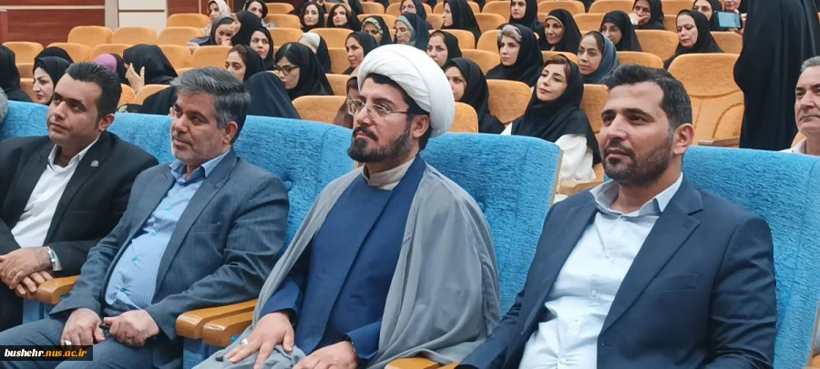 مراسم گرامیداشت مقام استاد و تجلیل از استادان سرآمد آموزشی و نمونه بسیجی در دانشگاه ملی مهارت استان بوشهر برگزار شد 5