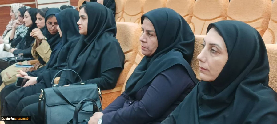 مراسم گرامیداشت مقام استاد و تجلیل از استادان سرآمد آموزشی و نمونه بسیجی در دانشگاه ملی مهارت استان بوشهر برگزار شد 7