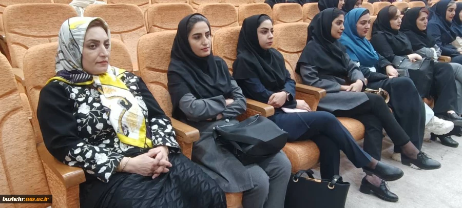 مراسم گرامیداشت مقام استاد و تجلیل از استادان سرآمد آموزشی و نمونه بسیجی در دانشگاه ملی مهارت استان بوشهر برگزار شد 8