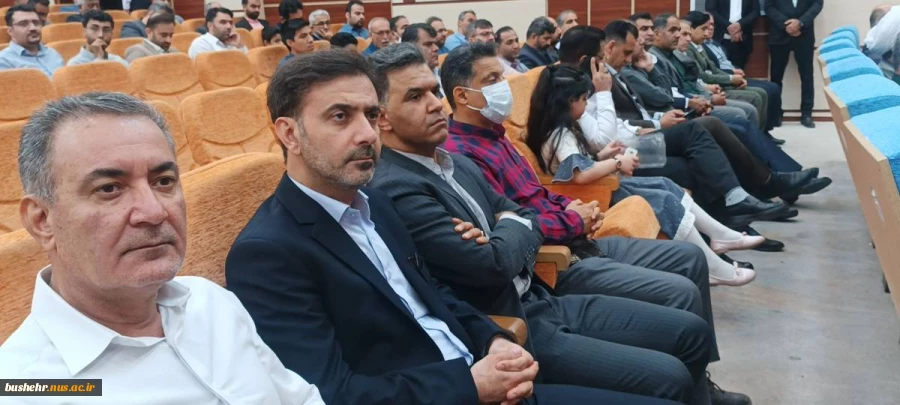 مراسم گرامیداشت مقام استاد و تجلیل از استادان سرآمد آموزشی و نمونه بسیجی در دانشگاه ملی مهارت استان بوشهر برگزار شد 13