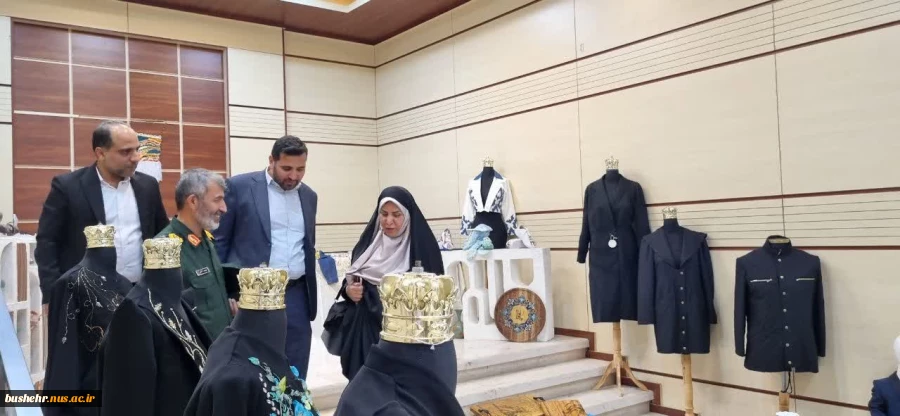 مراسم گرامیداشت مقام استاد و تجلیل از استادان سرآمد آموزشی و نمونه بسیجی در دانشگاه ملی مهارت استان بوشهر برگزار شد(به روایت تصویر) 10