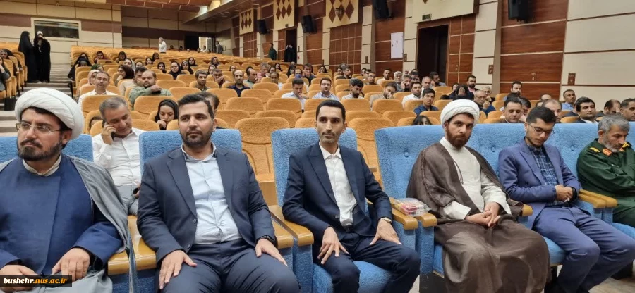 مراسم گرامیداشت مقام استاد و تجلیل از استادان سرآمد آموزشی و نمونه بسیجی در دانشگاه ملی مهارت استان بوشهر برگزار شد(به روایت تصویر) 13