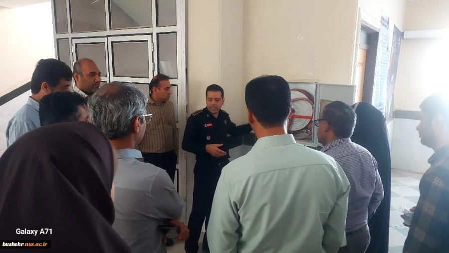 برگزاری دوره آموزشی ایمنی و آتش نشانی در دانشگاه ملی مهارت استان بوشهر 5