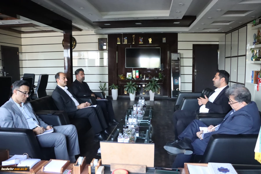 با حضور دکتر احسان بهمیاری و غلامرضا دانش‌فر برگزار شد:
نشست هم‌اندیشی میان دانشگاه ملی مهارت و اداره‌ کل آموزش‌ و پرورش استان بوشهر 2