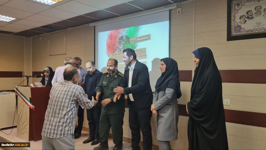 رئیس دانشگاه ملی مهارت واحد استانی بوشهر؛
خرمشهر نماد مقاومت و پیروزی است 15