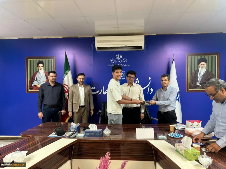 جشنواره طراحی پوستر، سی و نهمین جشنواره "قرآن و عترت" برگزار شد  5