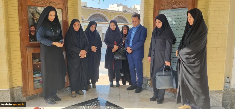 تجدید میثاق دانشگاهیان بوشهر با شهدا در گلزار شهدای بوشهر 8