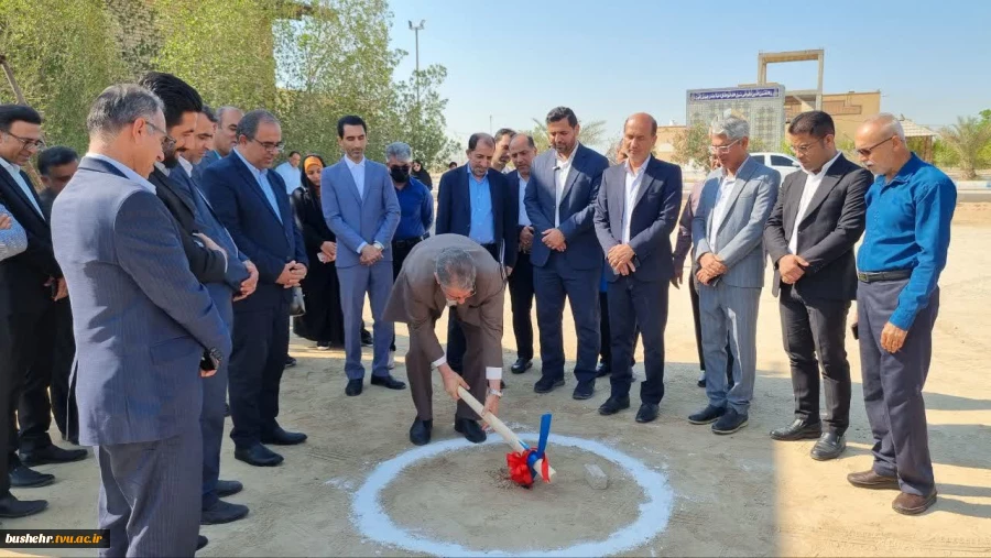 برگزاری آیین کلنگ‌زنی پروژه‌های عمرانی آموزشکده‌های پسران و دختران بوشهر 2