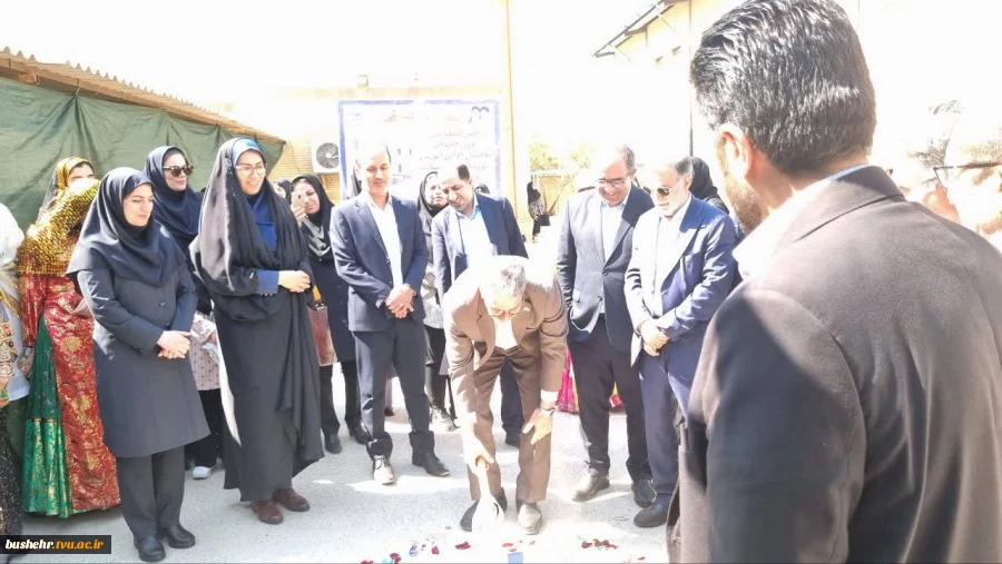 برگزاری آیین کلنگ‌زنی پروژه‌های عمرانی آموزشکده‌های پسران و دختران بوشهر 7