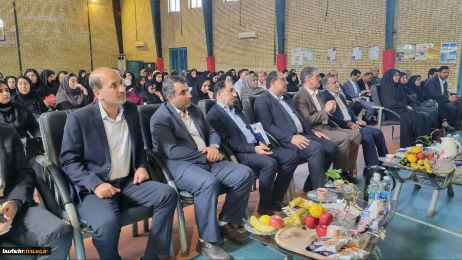 برگزاری آیین کلنگ‌زنی پروژه‌های عمرانی آموزشکده‌های پسران و دختران بوشهر 8