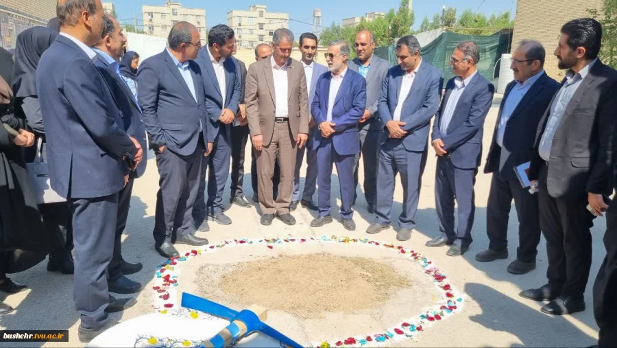 برگزاری آیین کلنگ‌زنی پروژه‌های عمرانی آموزشکده‌های پسران و دختران بوشهر 9