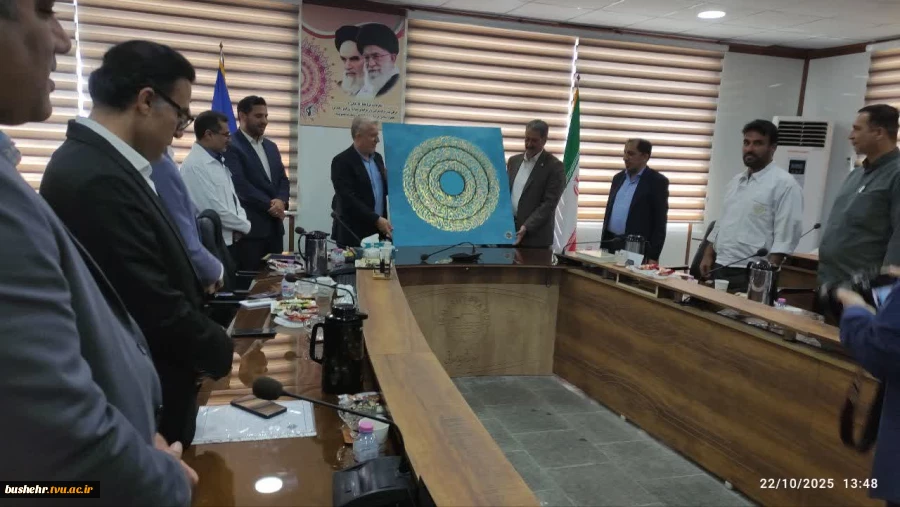 دیدار دکتر زمانی با رئیس مؤسسه شهید محلاتی استان بوشهر 2