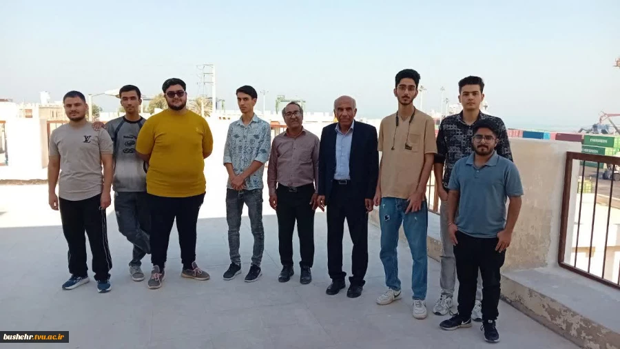 بازدید دانشجویان آموزشکده ملی مهارت پسران بوشهر از موزه تجارت و دریانوردی 2