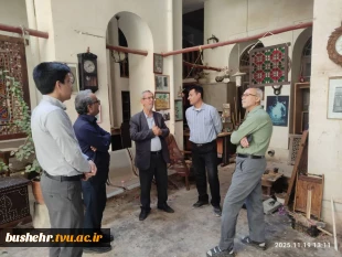 بازدید کارکنان آموزشکده امام خامنه‌ای بوشهر از عمارت تاریخی طبیب 3