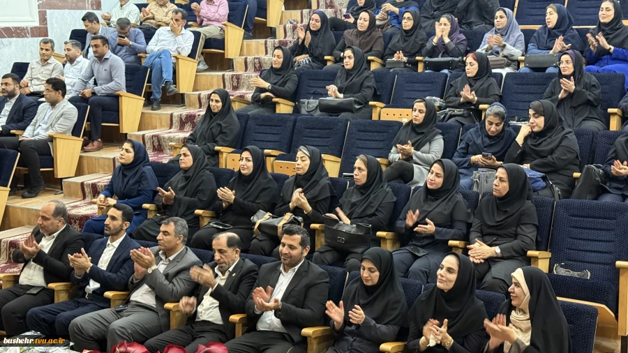 گالری تصاویر آیین تجلیل از استادان سرآمدی دانشگاه ملی مهارت استان بوشهر