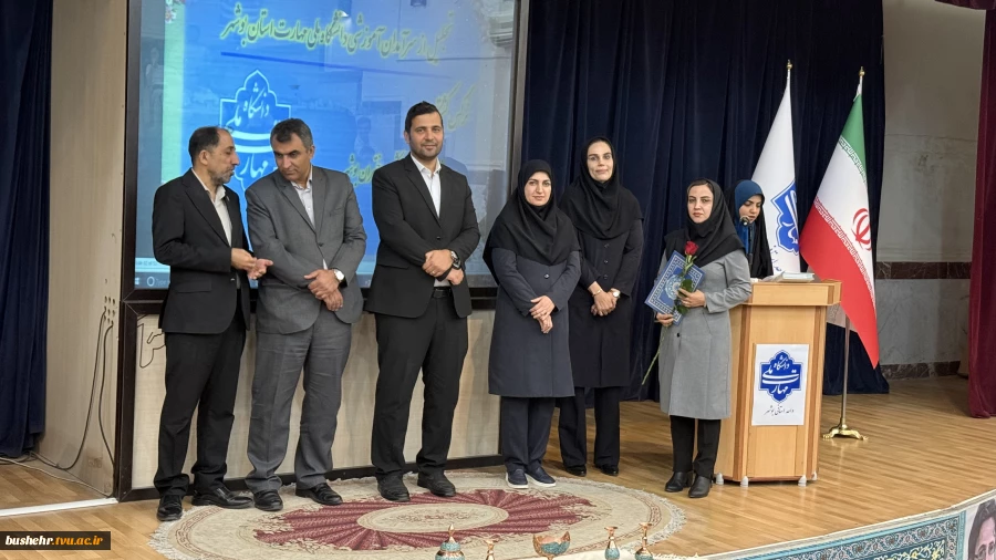 گالری تصاویر آیین تجلیل از استادان سرآمدی دانشگاه ملی مهارت استان بوشهر