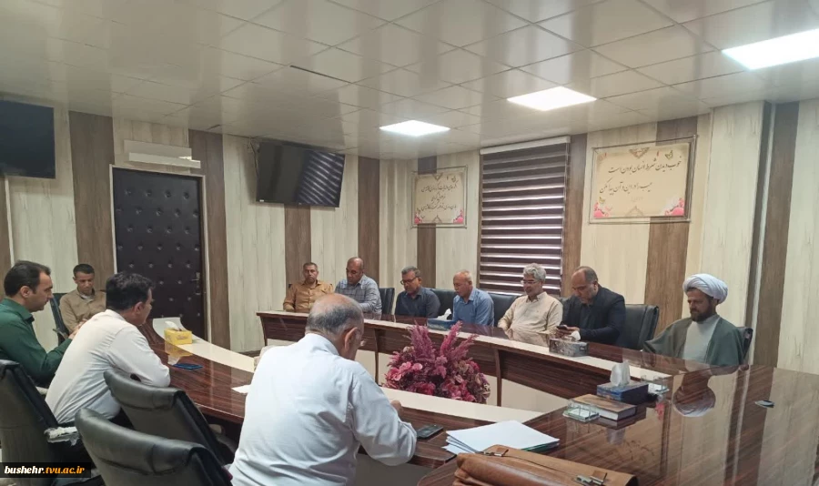 برگزاری مراسم زیارت عاشورا به یاد امامین انقلاب در آموزشکده پسران بوشهر 2