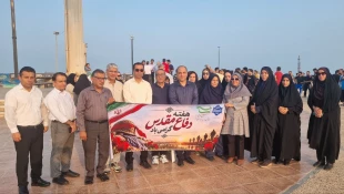 حضور رئیس و کارکنان دانشگاه ملی مهارت واحد استانی بوشهر در مراسم پیاده روی و غبارروبی مزار شهدای گمنام 3